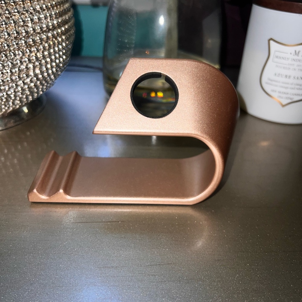 Rose Gold Apple Watch Stand